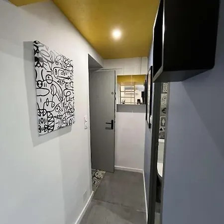 Pop Art Centre *